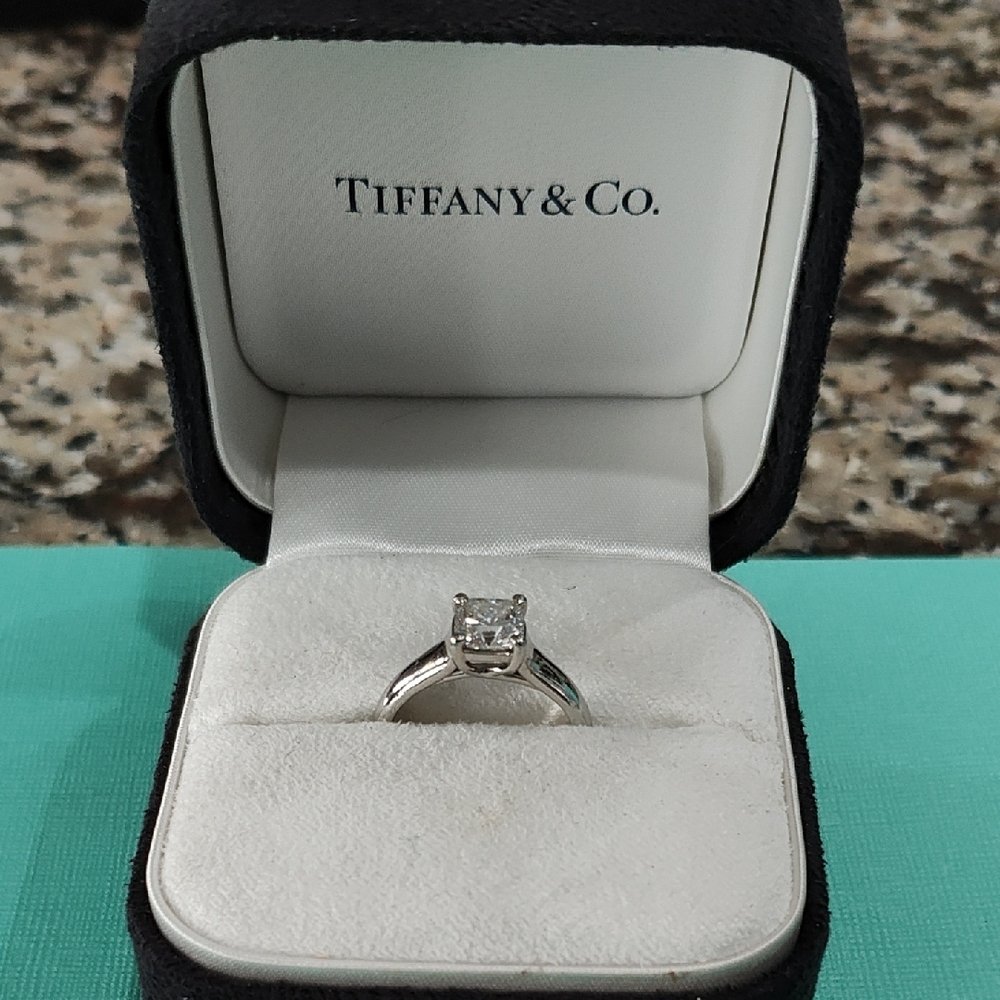 Tiffany & Co. Vintage Platinum Lucida Diamond Ring 1.16 Carats
